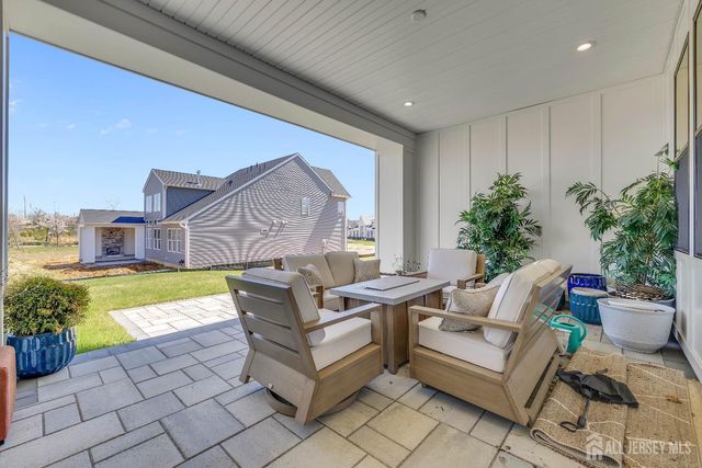 72 Ross Lane, Cranbury, NJ 08512