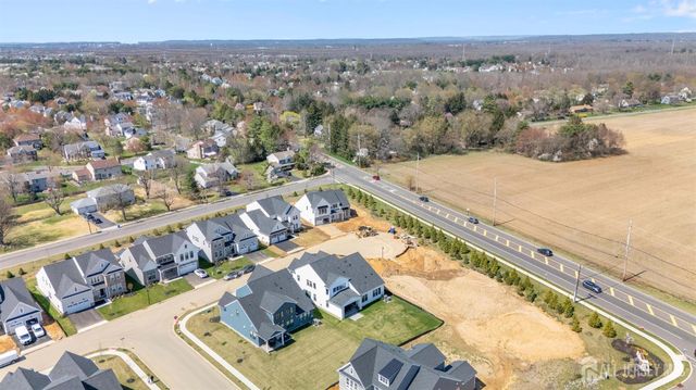 72 Ross Lane, Cranbury, NJ 08512