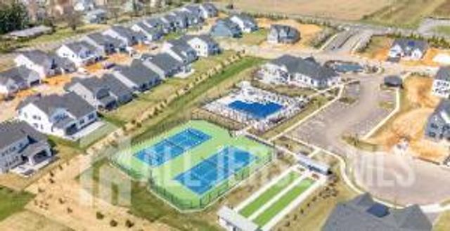 72 Ross Lane, Cranbury, NJ 08512