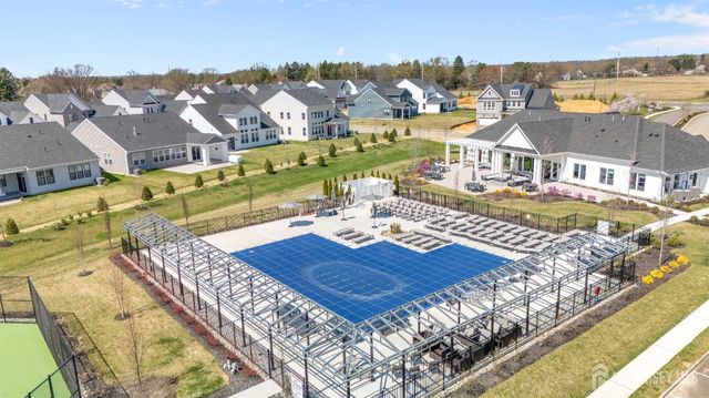 72 Ross Lane, Cranbury, NJ 08512