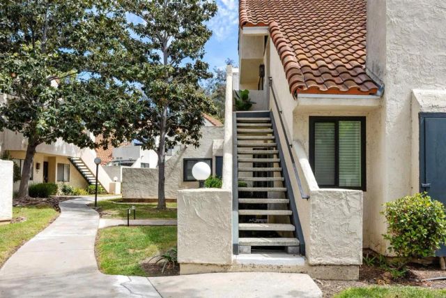 333 N Melrose Dr. F, Vista, CA 92083