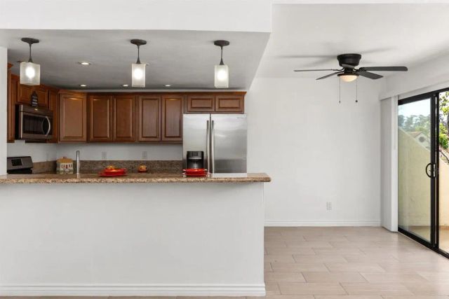 333 N Melrose Dr. F, Vista, CA 92083