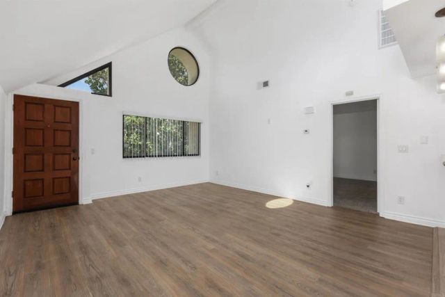 333 N Melrose Dr. F, Vista, CA 92083