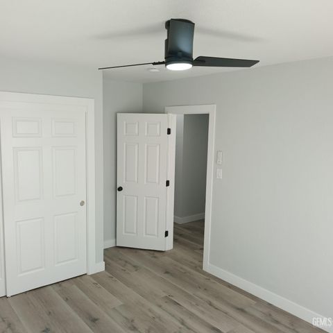 2703 Worthington Avenue, Bakersfield, CA 93308