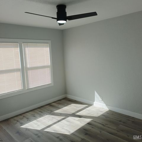 2703 Worthington Avenue, Bakersfield, CA 93308