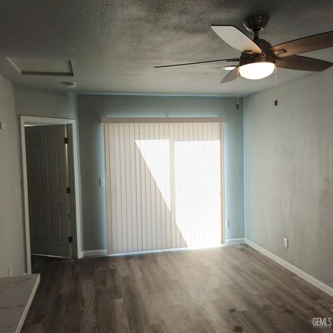 2703 Worthington Avenue, Bakersfield, CA 93308