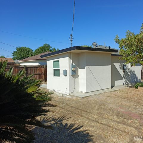 2703 Worthington Avenue, Bakersfield, CA 93308