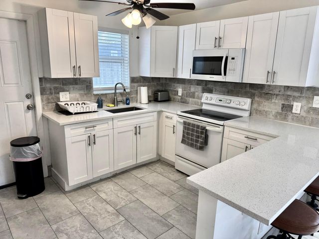 2008 SE 4th Avenue 1-3, Fort Lauderdale, FL 33316