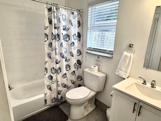 2008 SE 4th Avenue 1-3, Fort Lauderdale, FL 33316