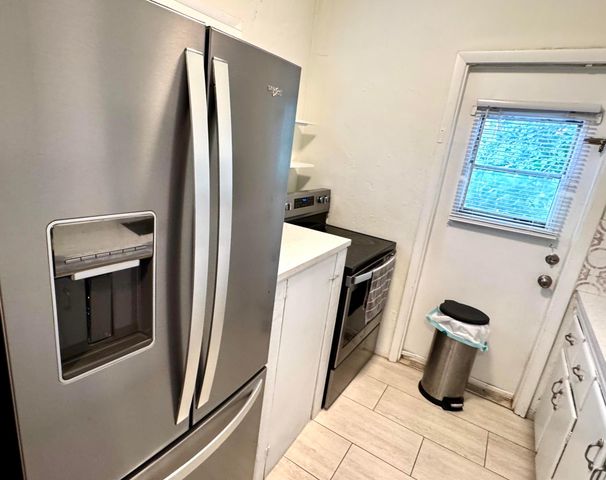 2008 SE 4th Avenue 1-3, Fort Lauderdale, FL 33316
