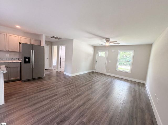 180 Old Airport Road, Chesnee, SC 29323