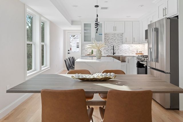 157 Boston Ave 2, Somerville, MA 02144