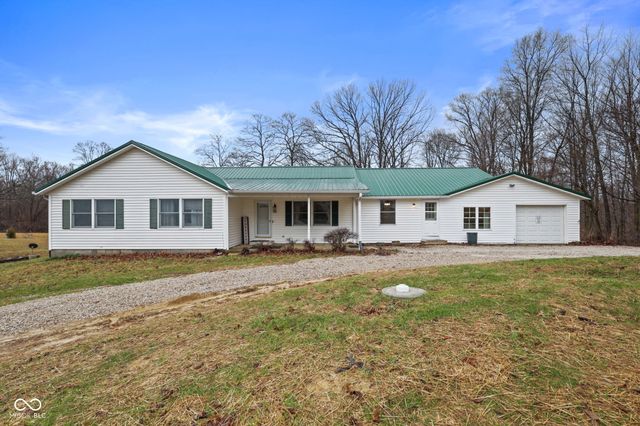7373 Locust Lake Road, Spencer, IN 47460