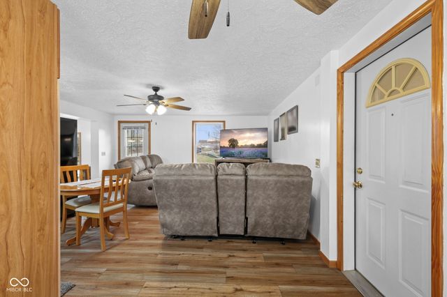 7373 Locust Lake Road, Spencer, IN 47460