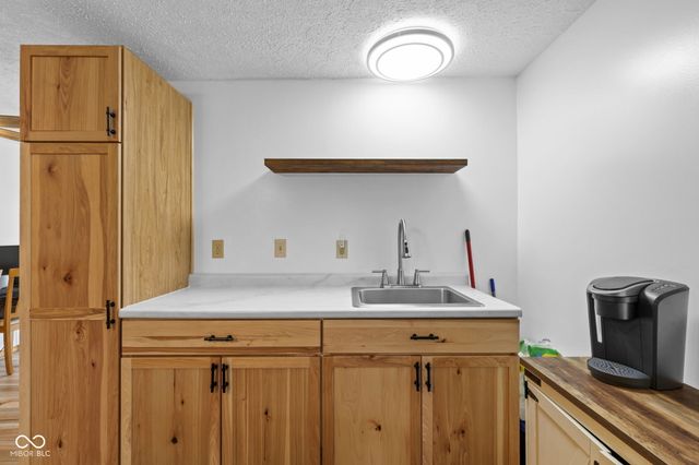 7373 Locust Lake Road, Spencer, IN 47460