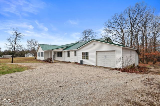 7373 Locust Lake Road, Spencer, IN 47460