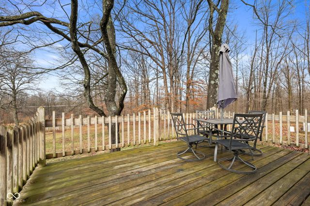 7373 Locust Lake Road, Spencer, IN 47460