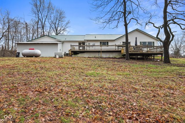 7373 Locust Lake Road, Spencer, IN 47460