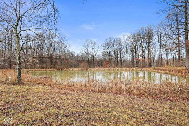 7373 Locust Lake Road, Spencer, IN 47460