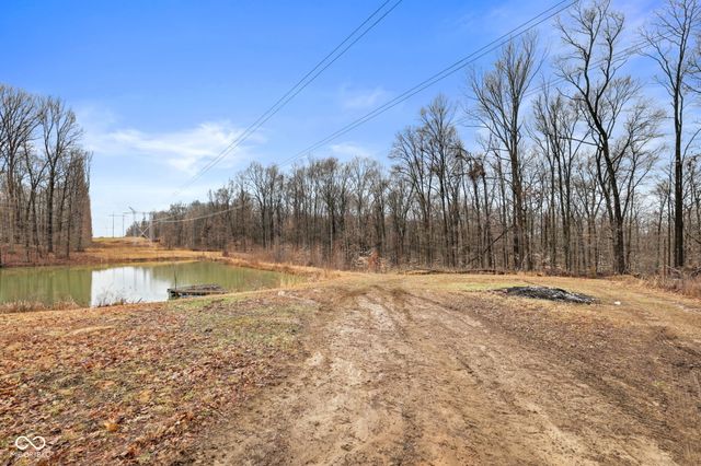 7373 Locust Lake Road, Spencer, IN 47460