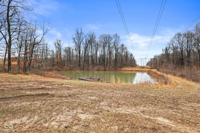7373 Locust Lake Road, Spencer, IN 47460