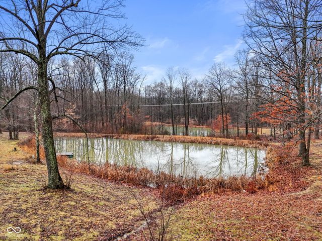 7373 Locust Lake Road, Spencer, IN 47460