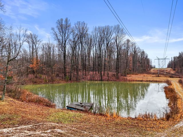 7373 Locust Lake Road, Spencer, IN 47460