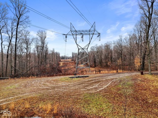 7373 Locust Lake Road, Spencer, IN 47460