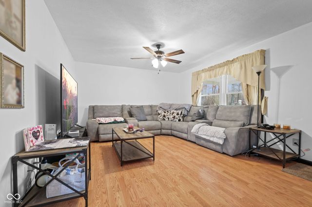 7373 Locust Lake Road, Spencer, IN 47460