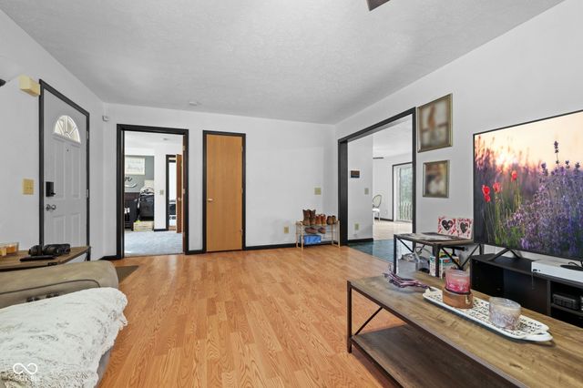 7373 Locust Lake Road, Spencer, IN 47460