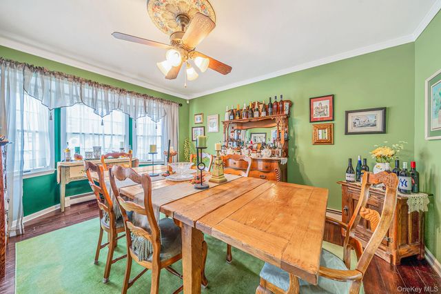 41 Northumberland Drive, Shoreham, NY 11786