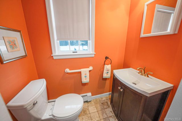 41 Northumberland Drive, Shoreham, NY 11786