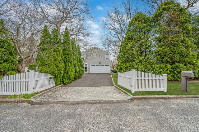 41 Northumberland Drive, Shoreham, NY 11786