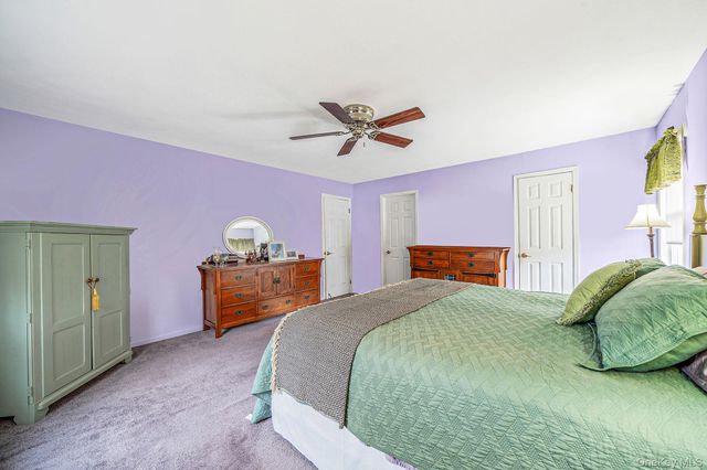 41 Northumberland Drive, Shoreham, NY 11786