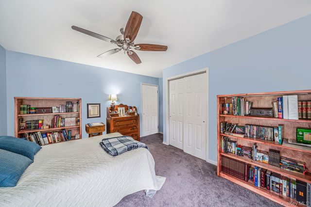 41 Northumberland Drive, Shoreham, NY 11786