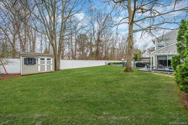 41 Northumberland Drive, Shoreham, NY 11786