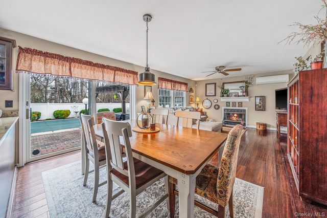 41 Northumberland Drive, Shoreham, NY 11786