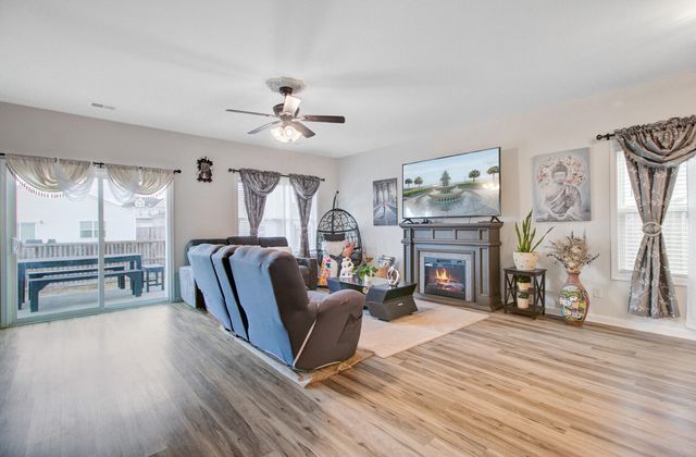 142 Clydesdale Circle, Summerville, SC 29486