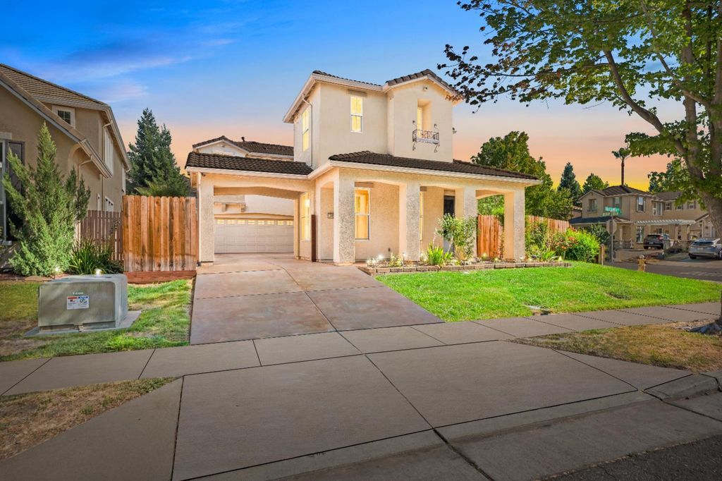 2491 Bear River Ct, West Sacramento, CA 95691