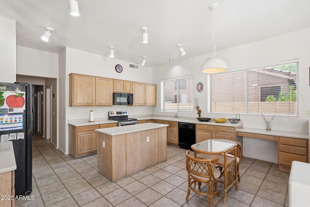 4010 E HAMBLIN Drive, Phoenix, AZ 85050 — photo 5