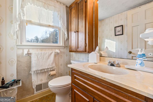 2665 Club Forest Drive, Conyers, GA 30013