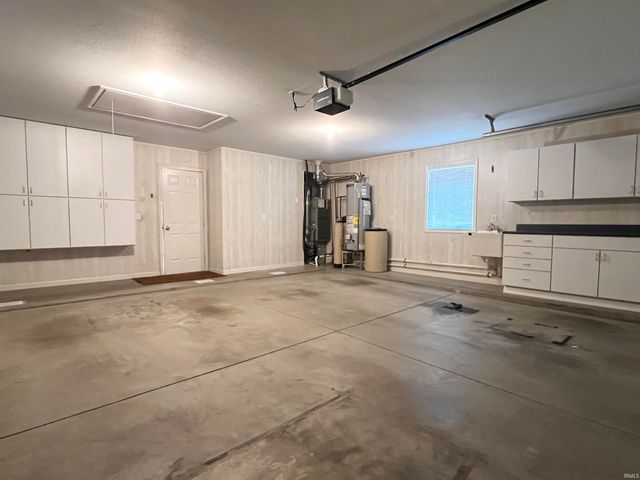 2516 Loganberry Cove, Fort Wayne, IN 46818