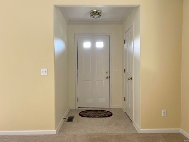 2516 Loganberry Cove, Fort Wayne, IN 46818