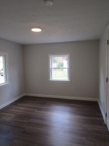 36 Longboat Rd, Wareham, MA 02576