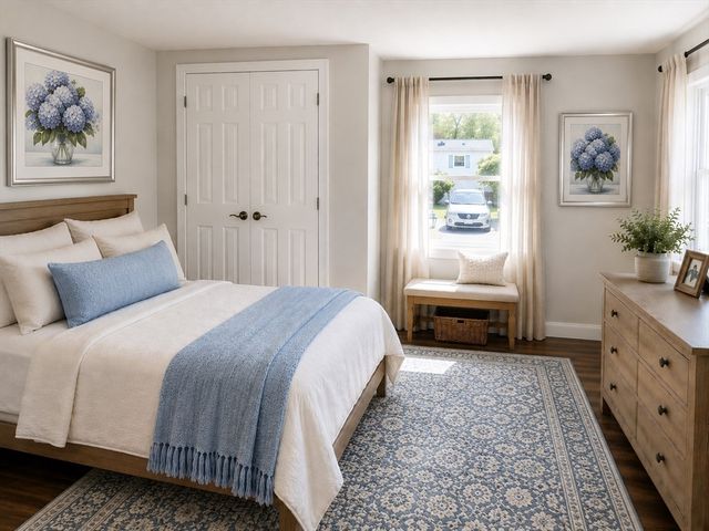 36 Longboat Rd, Wareham, MA 02576