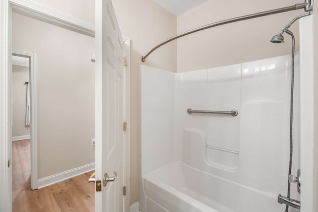 215 Wrennewood Ln, Franklin, TN 37064