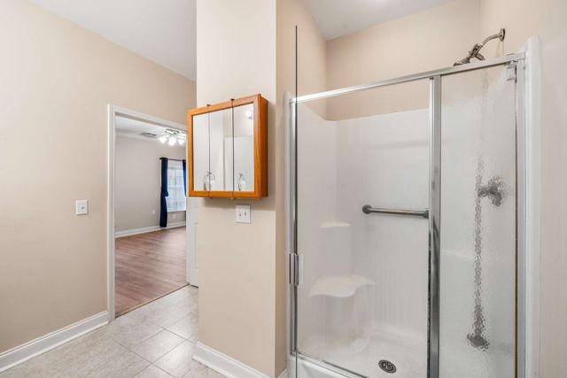 215 Wrennewood Ln, Franklin, TN 37064