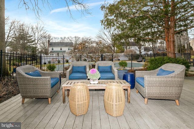 13 EDITH DR, Lawrenceville, NJ 08648