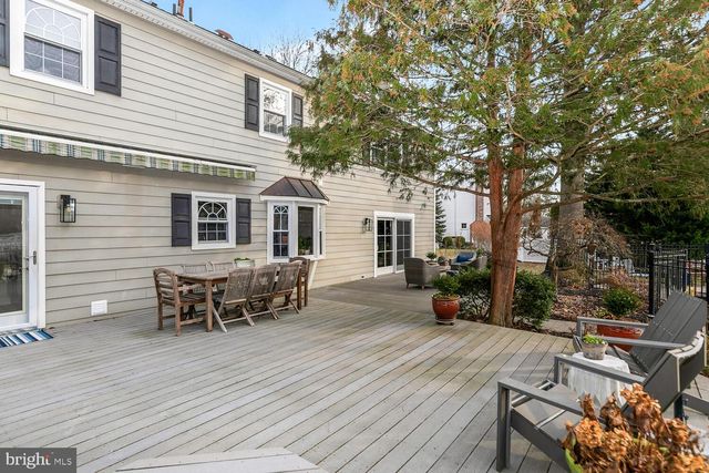 13 EDITH DR, Lawrenceville, NJ 08648