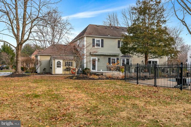 13 EDITH DR, Lawrenceville, NJ 08648